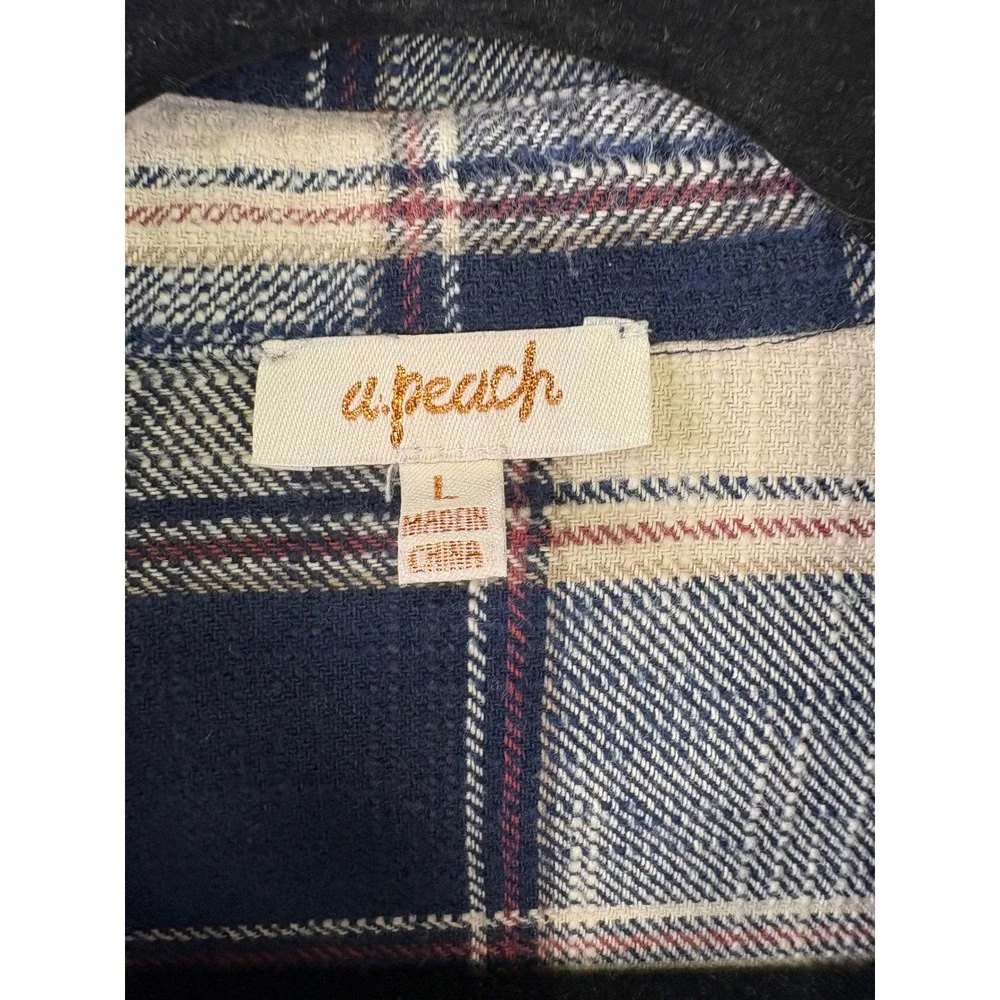 A.Peach Womens Colorblock Plaid Flannel Distressed Frayed Hem Shirt Large - Picture 3 of 8